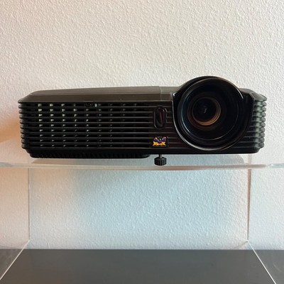 ViewSonic PJD5123 DLP Projector 3D Ready Home Theater Multimedia TESTED