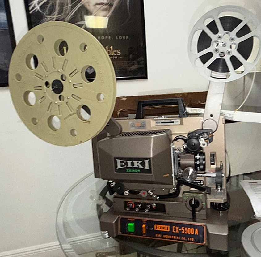 EIKI EX-5500A 16mm Autoload Sound Projector w/ 550 Watt Xenon