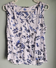 Banana Republic Women s Small Blue Floral Sleeveless Blouse V Neck Top