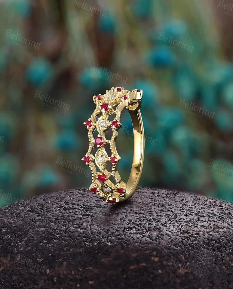 Anel de pulseira de diamante rubi vermelho simulado corte redondo 3 quilates folheado a ouro amarelo 14k prata - Imagem 2 de 4