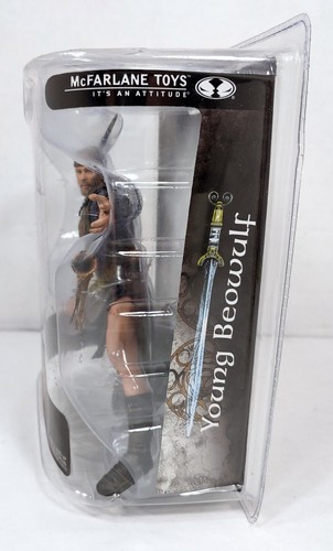Young Beowulf - 6 Zoll Actionfigur mit Ständer - McFarlane Toys - NEU - Bild 2 von 7