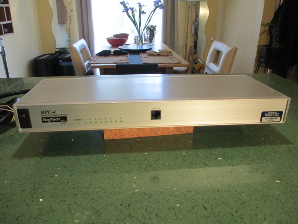 BayTech RPC-4 8 Port REMOTE POWER CONTROL - Image 2 of 4