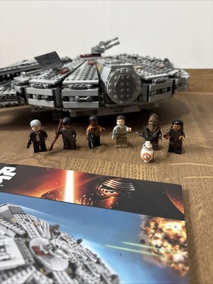 LEGO Star Wars 75105 Millennium Falcon Minifiguren und Anleitung