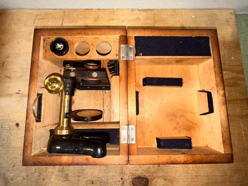 Antique E. Leitz Wetzlar Brass Dissecting Microscope circa 1900 w/ Case