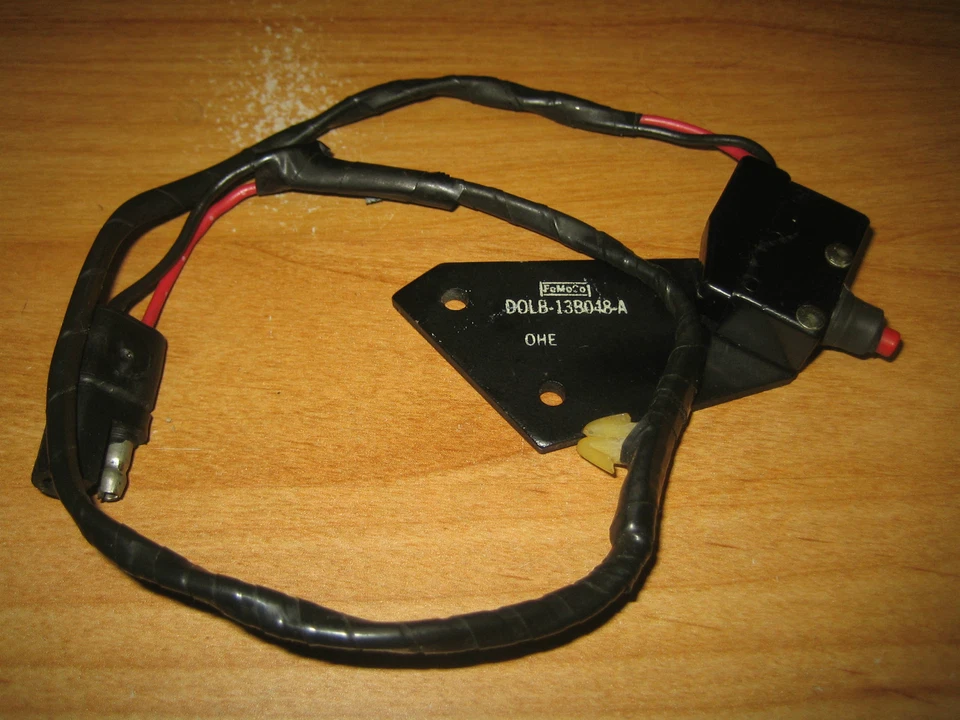 NOS Ford FoMoCo 1970 Lincoln Mark III Hidden Headlight Headlamp Cover Switch - Image 2 of 4