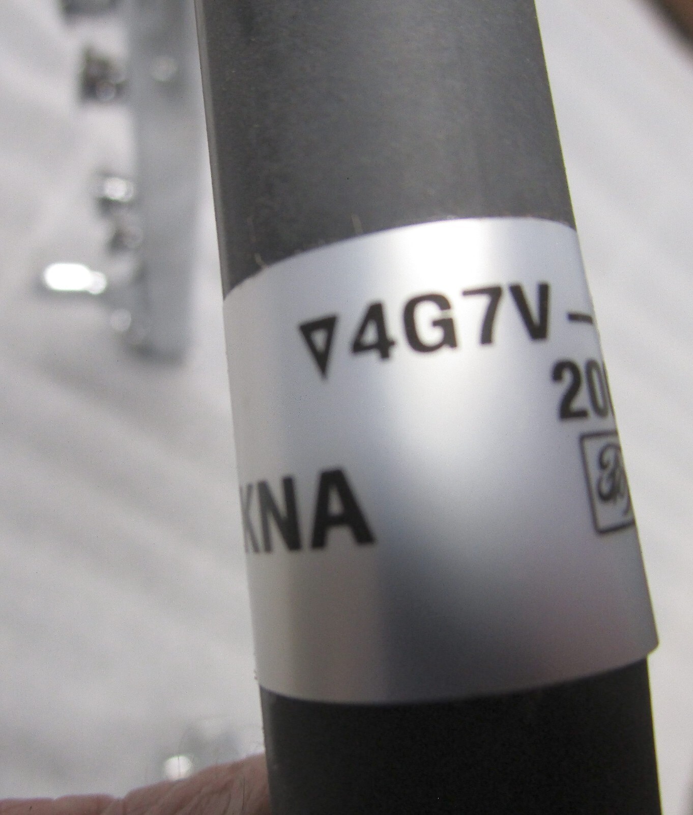 2005,2006 FORD GT GT40 SUPERCAR FACTORY OEM FUEL RAIL FOR 16 INJECTORS 05/06