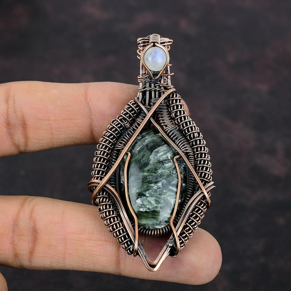 Colgante envuelto en alambre de regalo de bestia de cobre joyería de piedras preciosas de serafinita 2,95" Foto 3 de 4