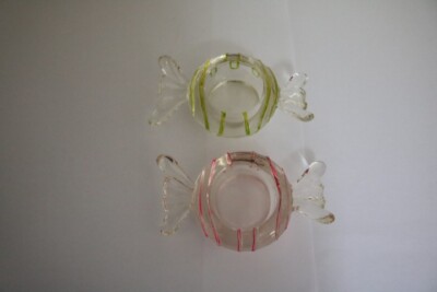 Kerzenständer aus Glas in Bonbonform; Kerzenständer aus Glas in Bonbonform