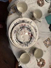 Lenox Winter Greetings 12 Piece Dinnerware China Set Made in USA No Box