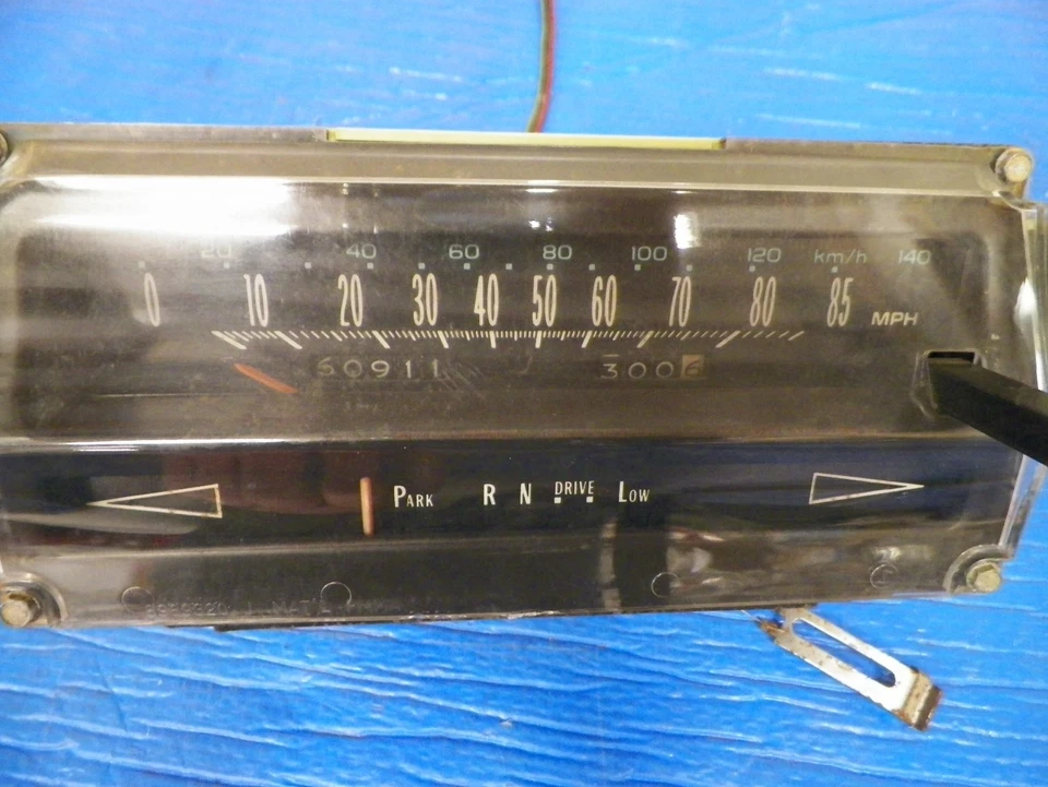 1977-1979 Cadillac Deville Fleetwood спидометр - Изображение 2 из 4