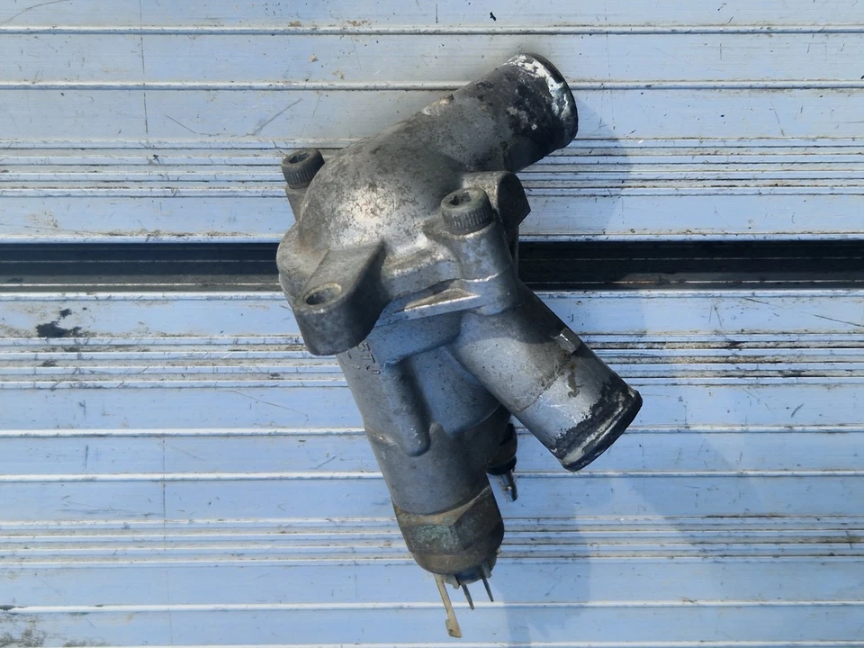 TERMOSTATO YAMAHA YZF 600R YZF600R THUNDERCAT 1996 3TJ124170000 3TJ124130000 Foto 2 de 2