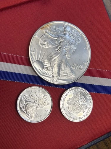 1991 American Silver Eagle BU Toned + (2) 1/4 oz ASE Mini .999 Silver Rounds