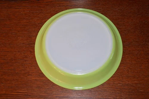 Lime Green Pyrex 9" Pie Plate Baking Dish #909 Ovenware Vintage USA