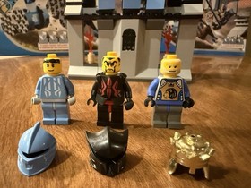 LEGO Castle Knight&rsquo;s Kingdom Grand Tournament (8779) 98% Complete W/Box & Manual