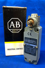 ALLEN BRADLEY OILTIGHT LIMIT SWITCH TYPE 13 802T-AMT SER 2