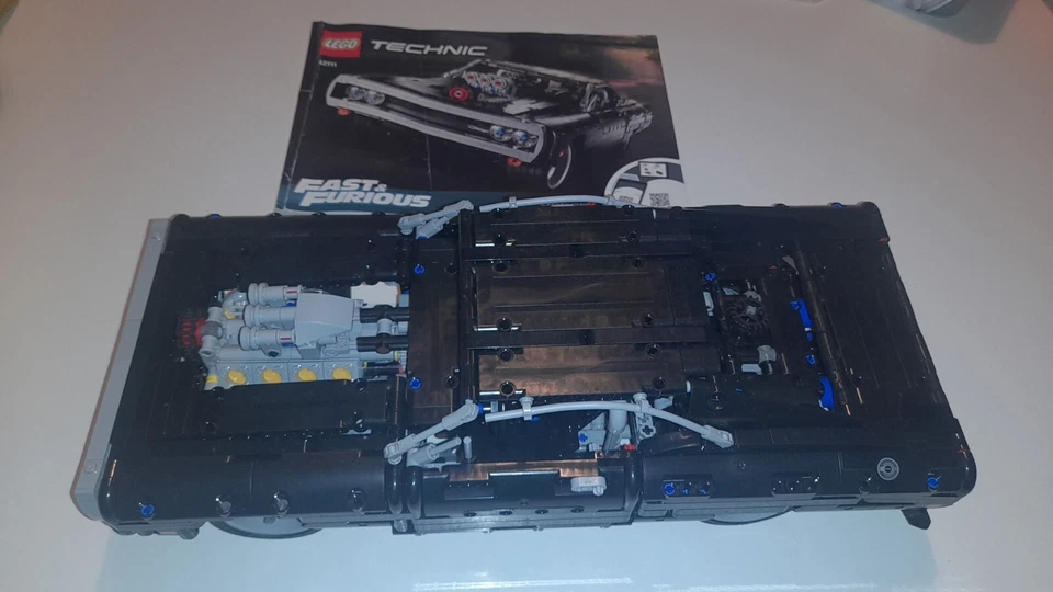 LEGO Technic 42111 Dom's Dodge Charger, foto 1 di 5
