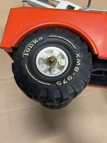 Vintage classic Orange Mighty Tonka Tow Truck Wrecker c1973 18.5” L play wear B - Picture 18 of 23