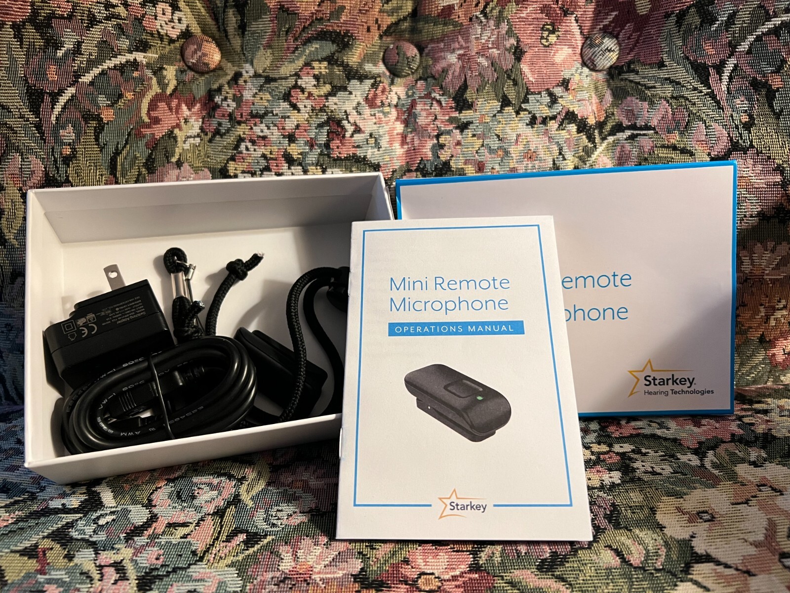 BNIB Starkey 2.4 GHz MINI REMOTE MICROPHONE 43023610 Lanyard, Manual