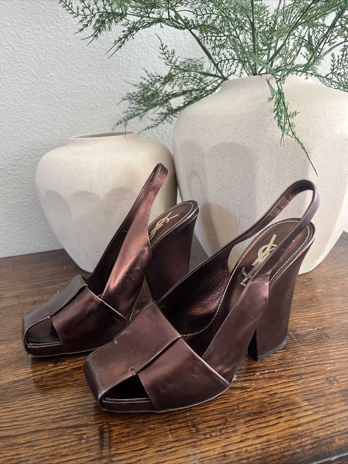 Sandali da donna Yves Saint Laurent in pelle bronzo fionda tacco alto taglia 38 5 M