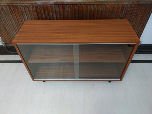 Mid century teak sideboard/media stand with sliding glass doors/adjustable shelf - Picture 5 of 12
