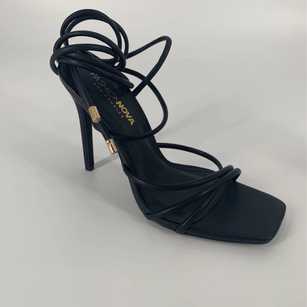 Fashion nova black strappy hotsell heels