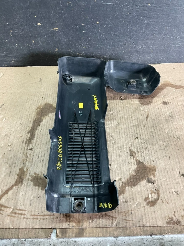 2013 to 2016 Volkswagen Jetta Except GLI Engine Cover M8975 - Image 4 of 4