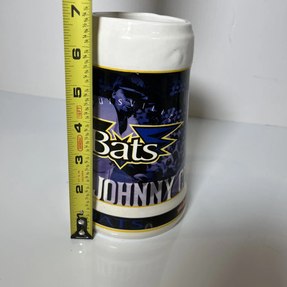 Taza de cerámica de béisbol de ligas menores Louisville Bats Johnny Cueto #45 coleccionable Foto 3 de 4