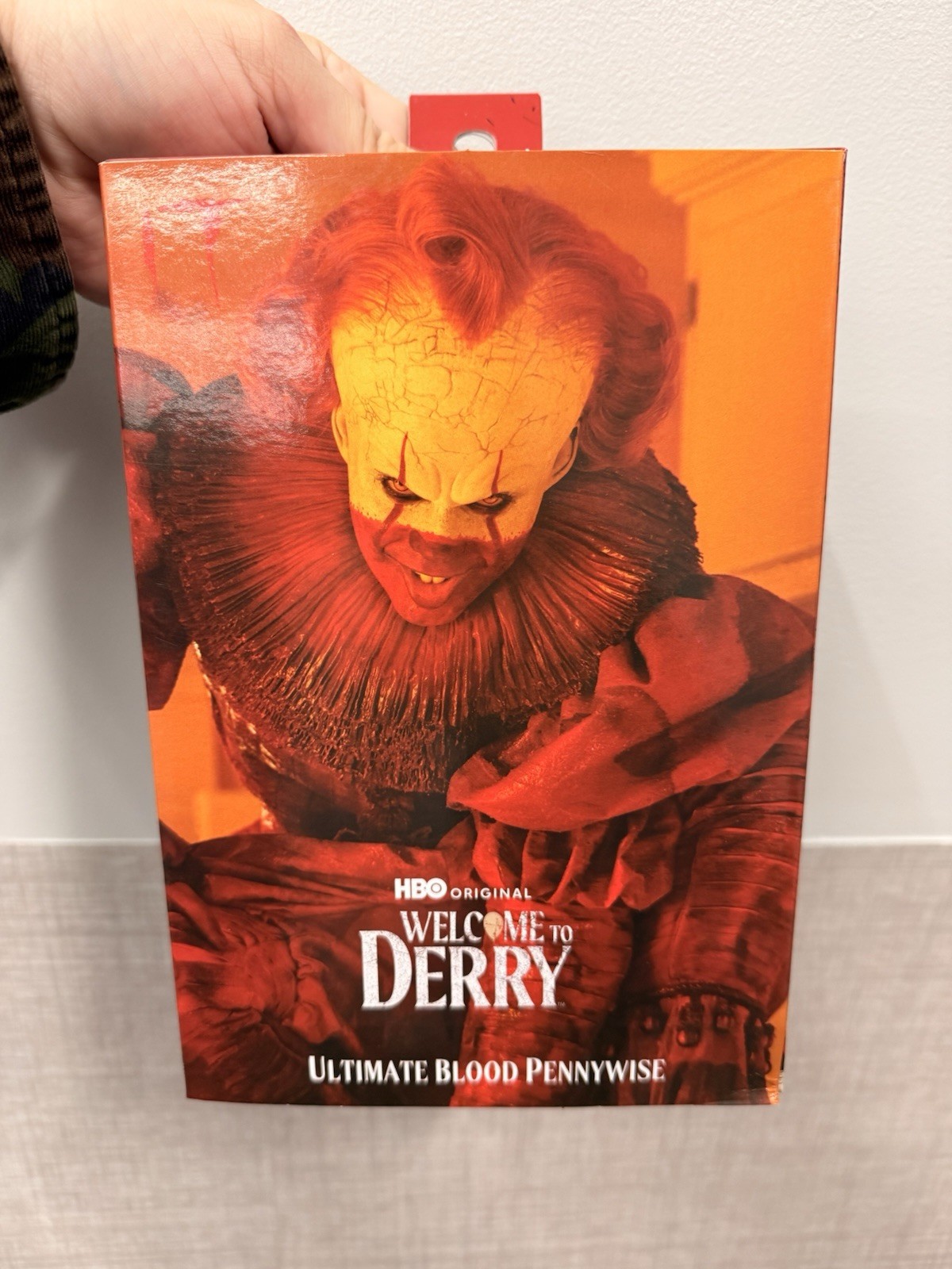 NECA IT Pennywise Welcome To Derry Ultimate Bloody Pennywise Action Figure New