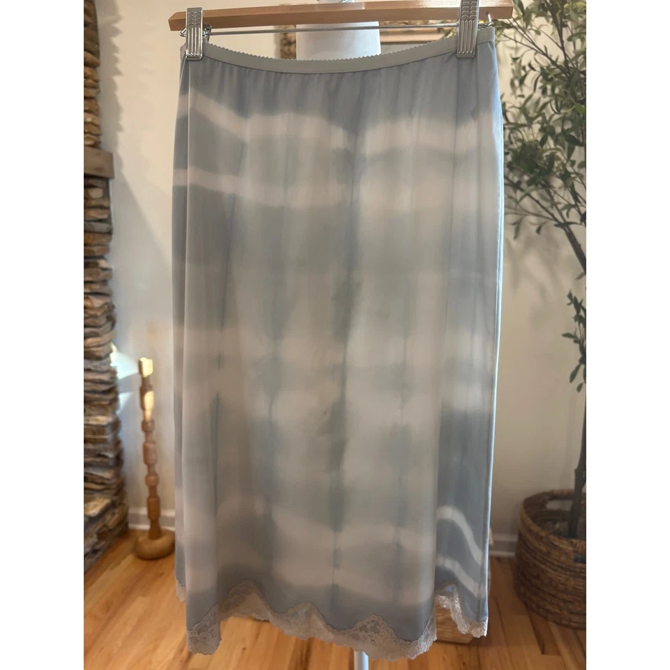 Vintage Gray Shibori Hand Dyed Shadowline Slip Skirt - Large - Image 3 of 4