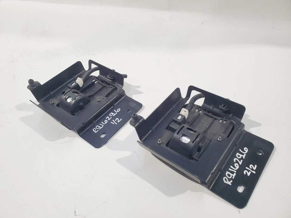 Nissan NV2500 2020 OEM par de luces domo de carga para consola de techo Foto 3 de 4