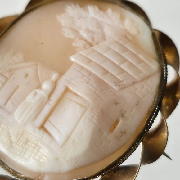 Antique Victorian Carved Shell Cameo Brooch Rebecca At The Well C Clasp - Image 4 of 4