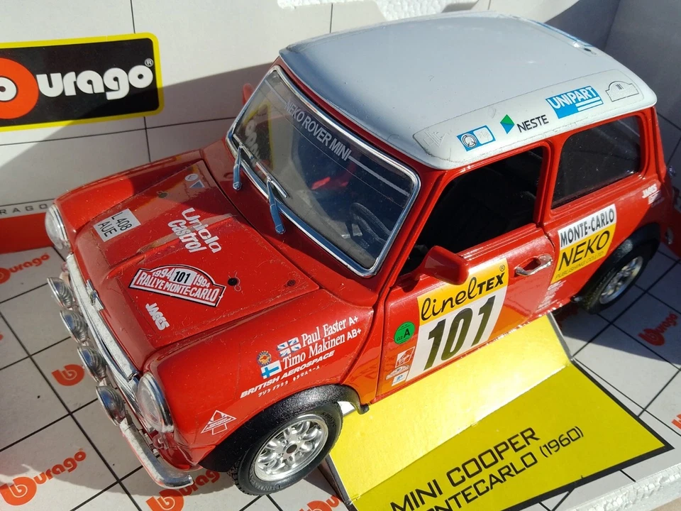MODELLINO AUTO DA CORSA RALLY MINI COOPER MONTECARLO (1960) BURAGO - Immagine 2 di 4