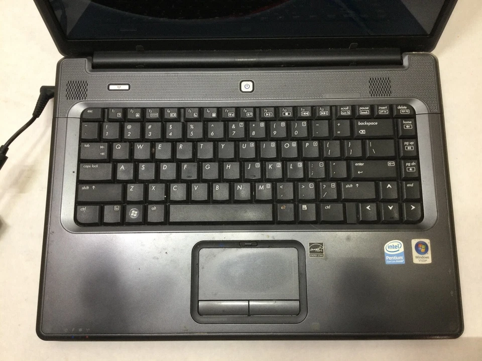 HP PRESARIO C700 - FOR PARTS - INTEL PENTIUM - 2GB RAM - 15" - READ DESC - BB!!! - Image 3 of 4