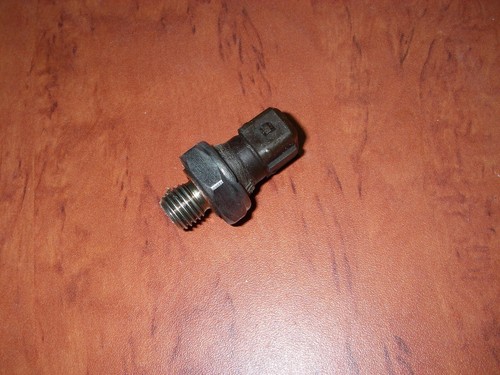 Öldruckschalter Ölsensor Sensor Schalter Öldruck Wasserpumpe K589 12 BMW K1200RS