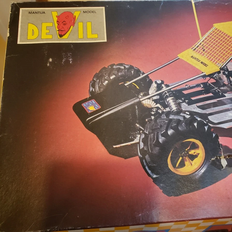 MANTUA MODEL DEVIL1/8 Scale Off Road Special Left & Right Bearing Support #22621 - Image 2 of 4