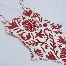H M Ladies Padded High-cut Red  white floral print one piece swimsuit chic mom
