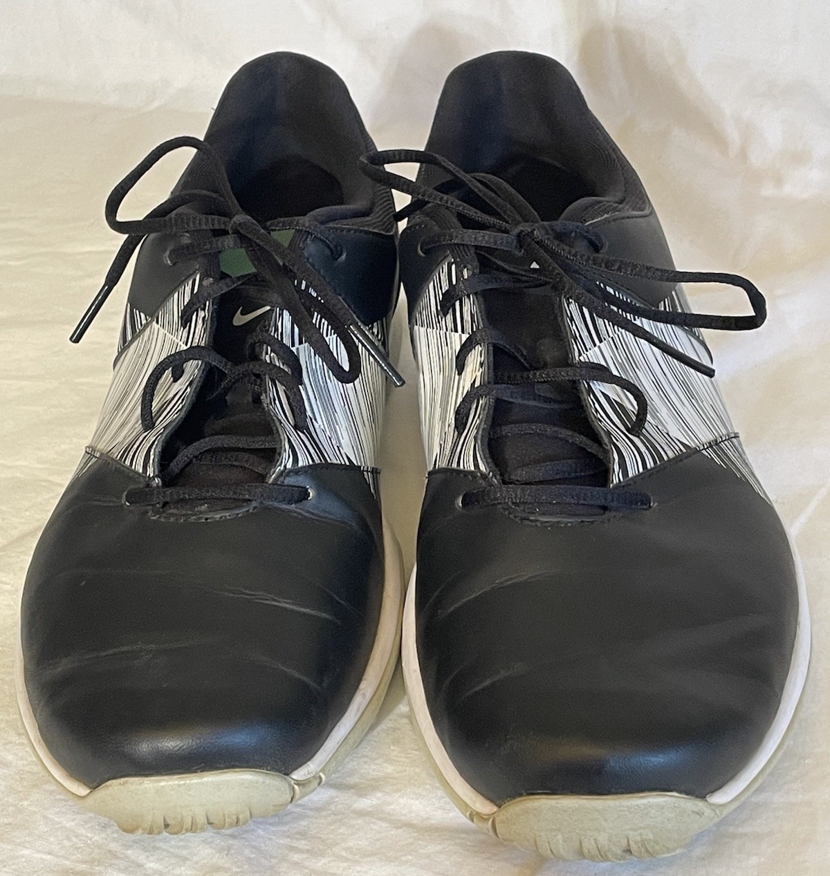 . Size 8. Great Preowned Condition.