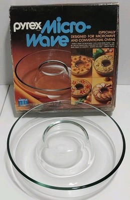 Vintage 25 CM Pyrex Clear Glass Microwave Ring Mold  With Box Made in France