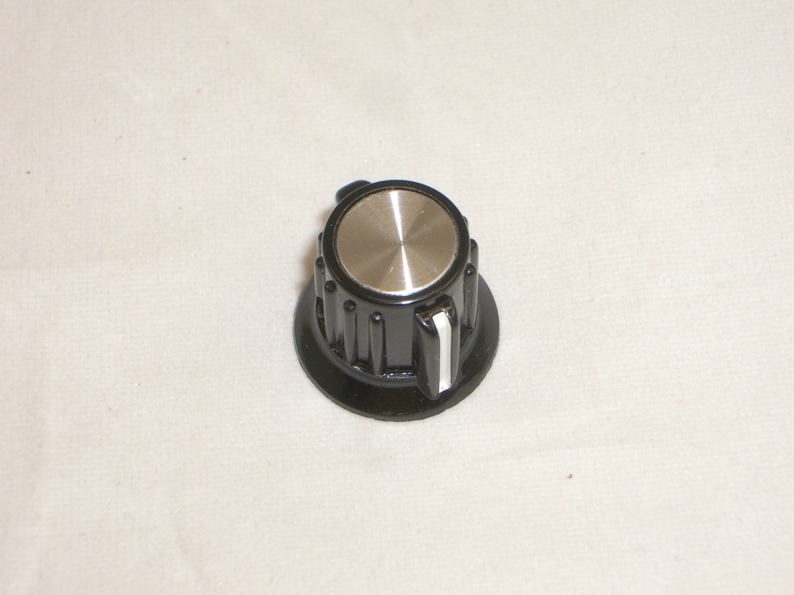 Picture 1 of 3