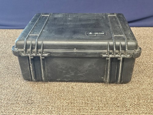 Pelican 1550 Hard Case Transit Storage Container Camera Gun Vented Plastic - Picture 6 of 17