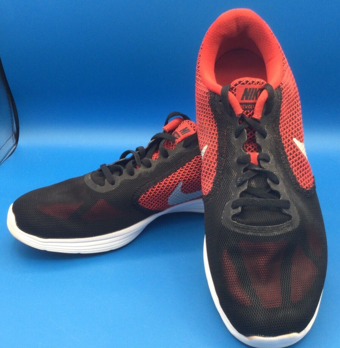 NIKE Mens Revolution 819300-600 Black/Red Running Shoes Size 12 NICE Free  Ship