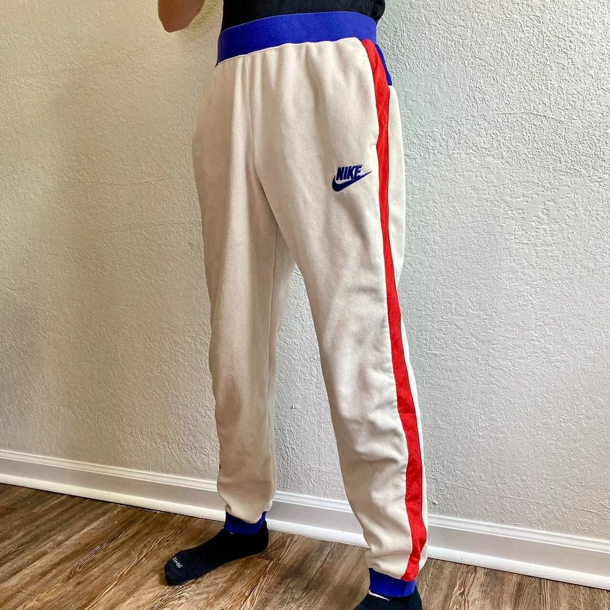 NIKE Women s NSW Polar Fleece Sport Casual Sweat Pants in cream