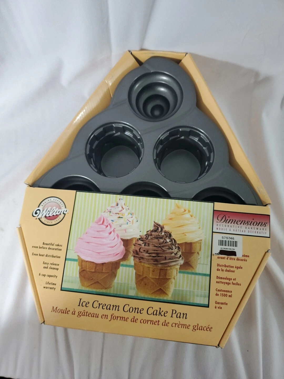Wilton Dimensions ICE CREAM CONE Cake Pan - New In Box & Free Shipping