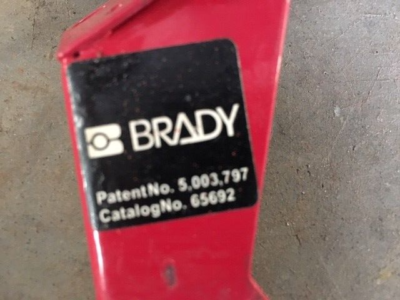 Brady 65692 Ball Valve Lockout,Fits 1-1/4 To 1 In. | eBay