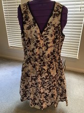 Simply Vera Wang Womens V-Neck Sleeveless Side Pockets Dress | Size M