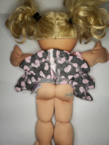 Cabbage Patch Kid , Girl 2011. - Picture 6 of 6