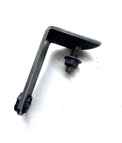 1988 Dodge Ram 150 pickup A904/A999 Torque Shaft Bracket Part Number 4112262 - Picture 3 of 5