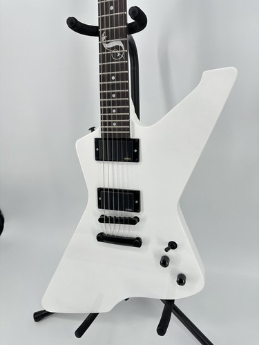 free of duty White Snake Explorer E-Gitarre 2H Tonabnehmer schwarze Hardware - Bild 3 von 8