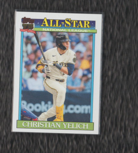 2026 Topps Series 1 Christian Yelich Base (RAW)