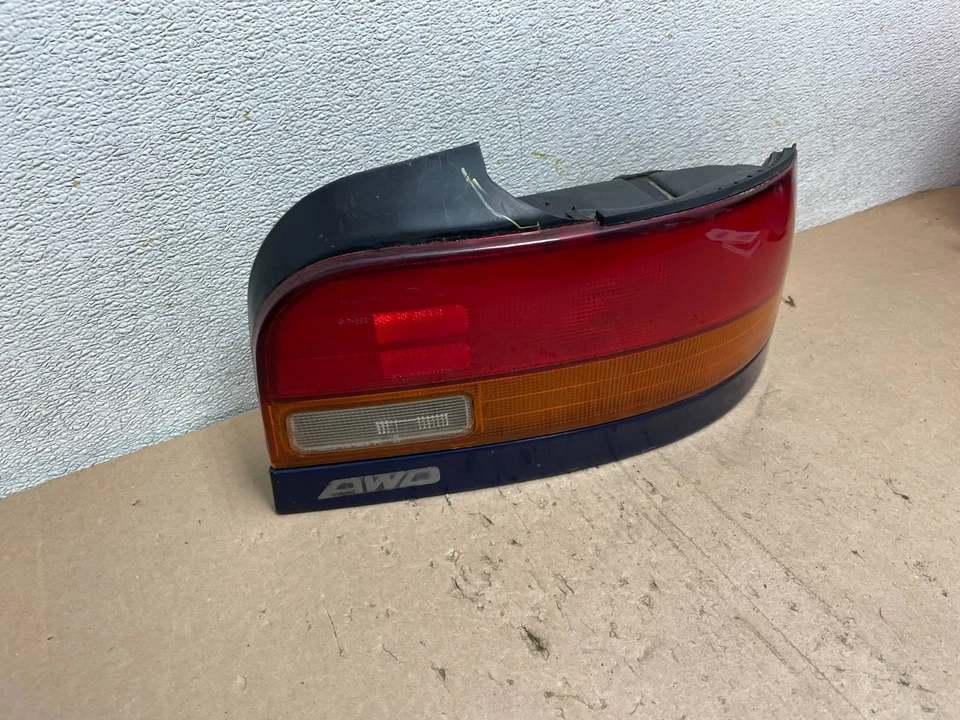 Luz trasera derecha pasajero pasajero derecho Subaru Impreza 1993 a 2001 OEM Q4659 DG Foto 3 de 4